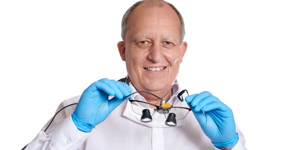 Zazhnarzt und Gründer Dr. Ulrich Karl